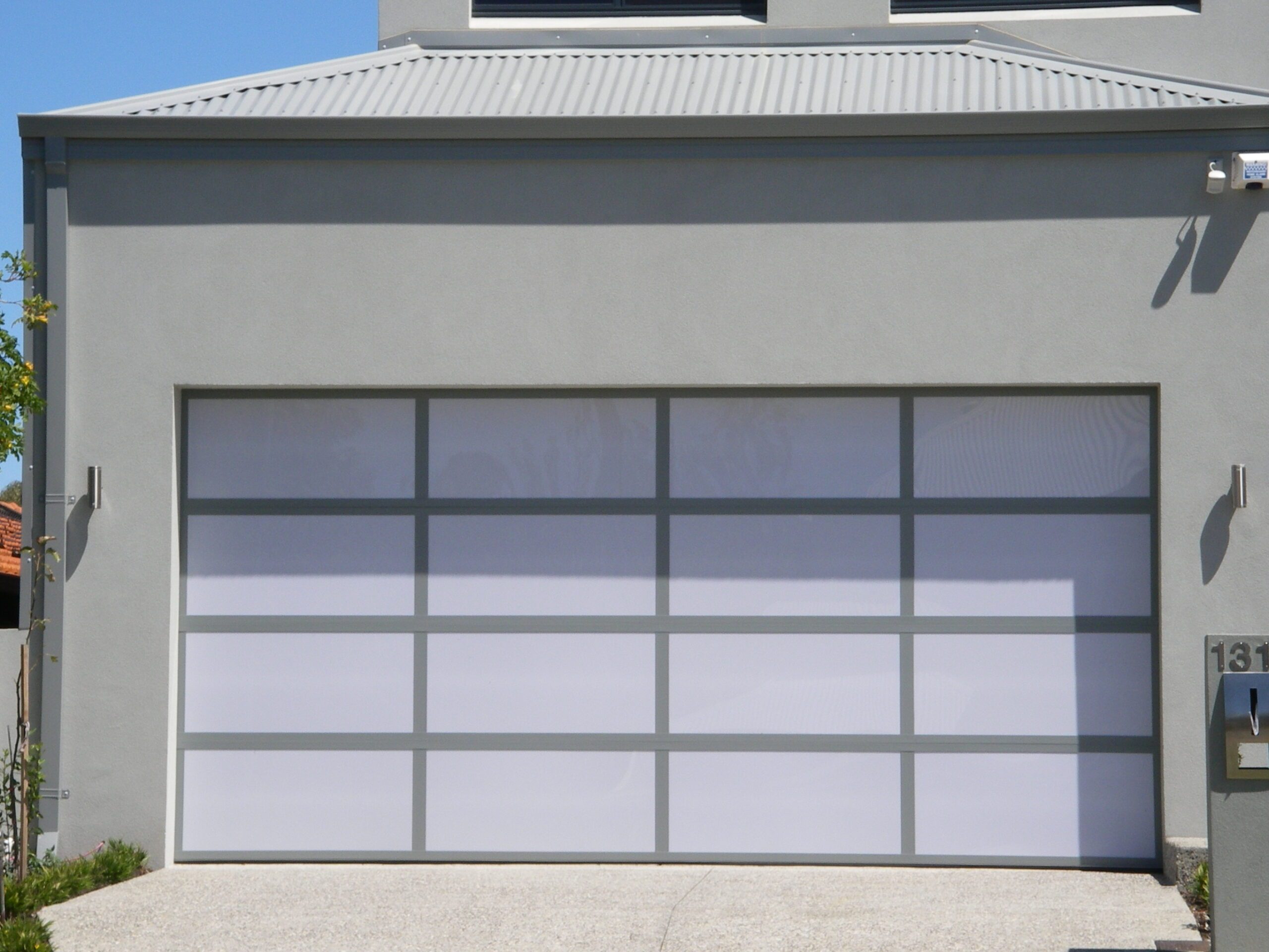 Professional Garage Door Repair Technicians in Bel Air, CA